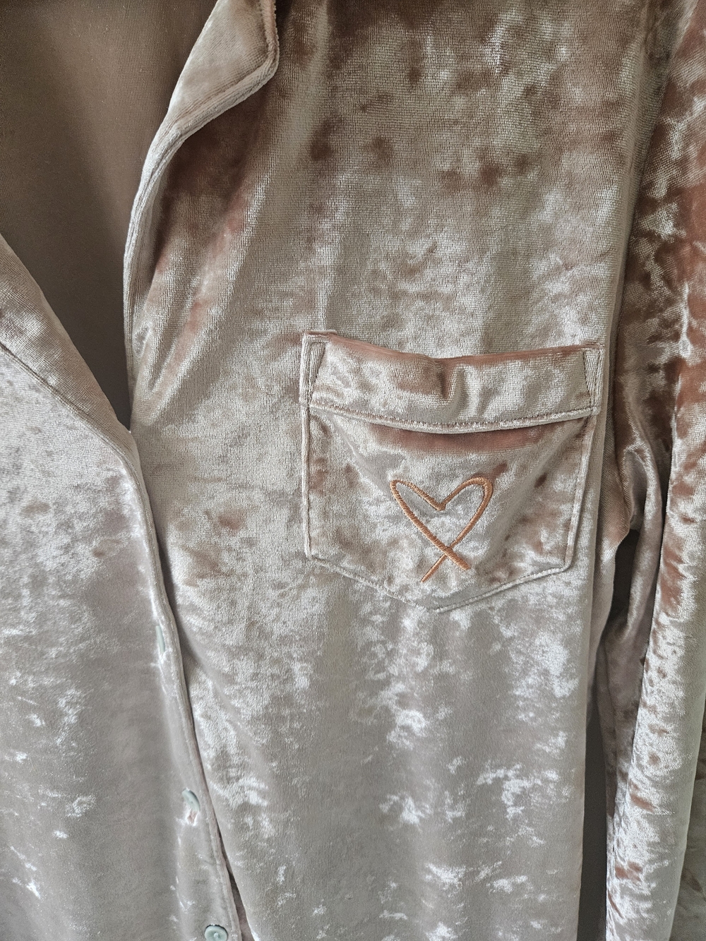 Victoria's Secret Blush Pink Velvet Button-Up Pajama Top - Picture 6 of 11